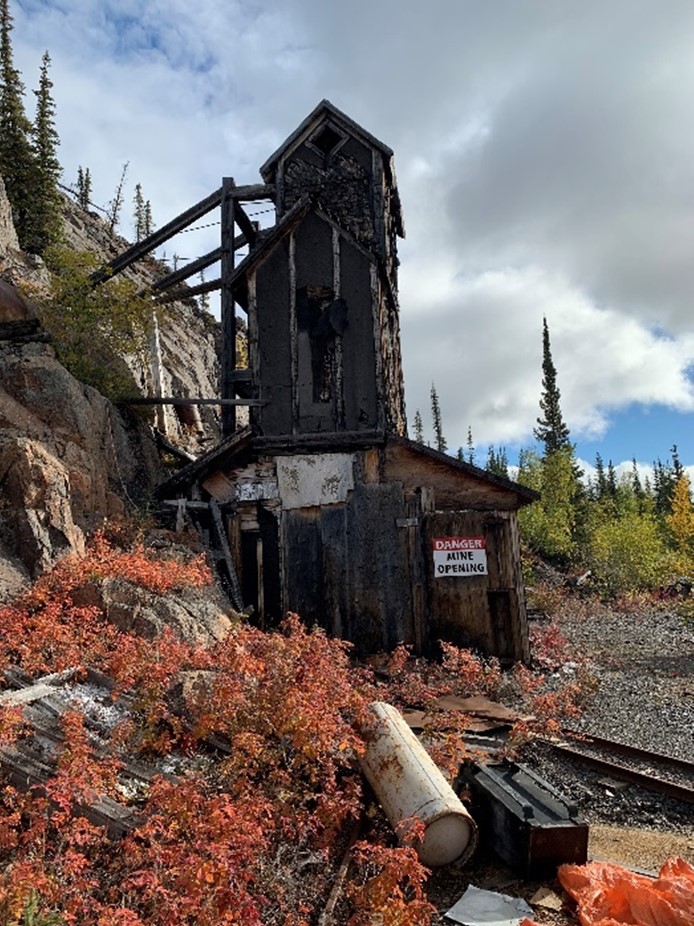 The old headframe at Contact Lake Mine